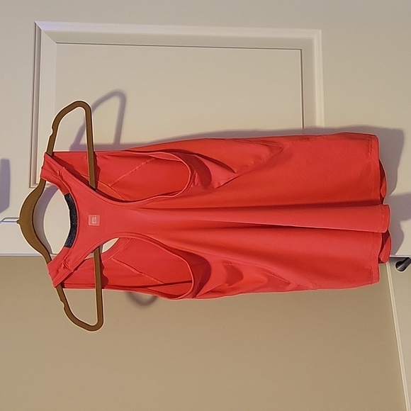 Layer 8 Sports Tank, USM - Picture 2 of 3
